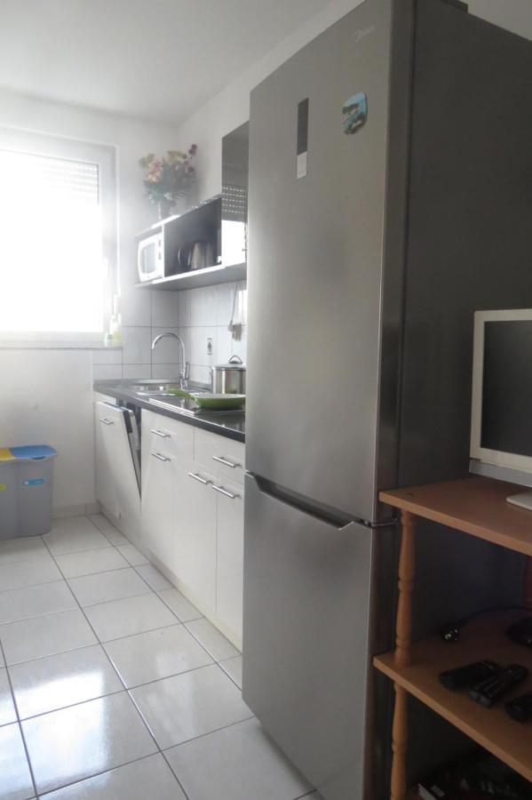 Modra Kuca Apartment Mandre Exterior foto