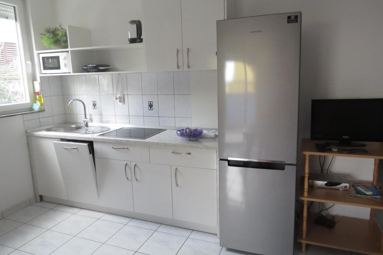 Modra Kuca Apartment Mandre Exterior foto