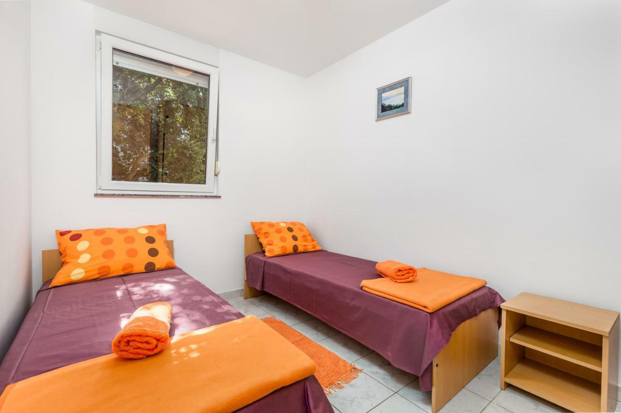 Modra Kuca Apartment Mandre Exterior foto